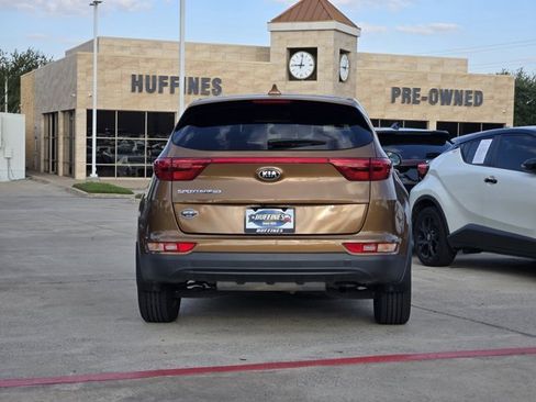 Used 2019 Kia Sportage LX image 7