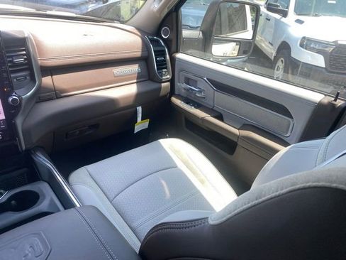 New 2025 RAM 2500 Laramie image 37