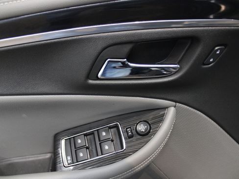 Used 2019 Chevrolet Impala LS image 15