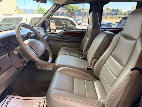 Used 2002 Ford F350 Lariat image 6