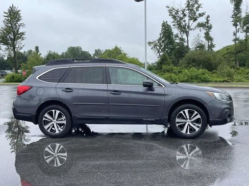 Used 2019 Subaru Outback 2.5i Limited AWD/4WD image 31