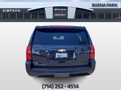 Used 2015 Chevrolet Suburban LT w/ Luxury Package RWD image 7