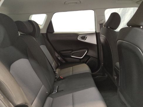 Used 2020 Kia Soul LX image 19