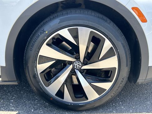 Used 2021 Volkswagen ID.4 Pro S w/ Gradient Package RWD image 7