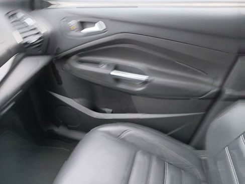 Used 2017 Ford Escape Titanium FWD image 11