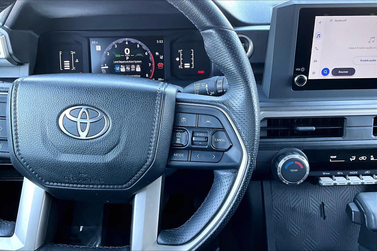 Certified 2025 Toyota 4Runner SR5 AWD/4WD image 24