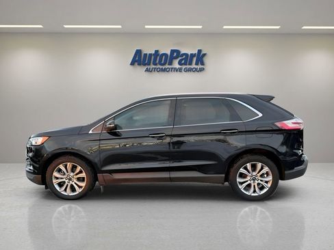 Used 2019 Ford Edge Titanium image 4