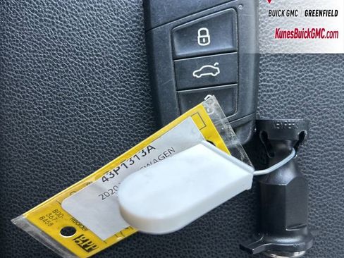 Used 2020 Volkswagen Jetta R-Line w/ R-Line Cold Weather Package image 39