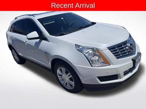 Used 2014 Cadillac SRX Luxury w/ Driver Awareness Package AWD/4WD image 3