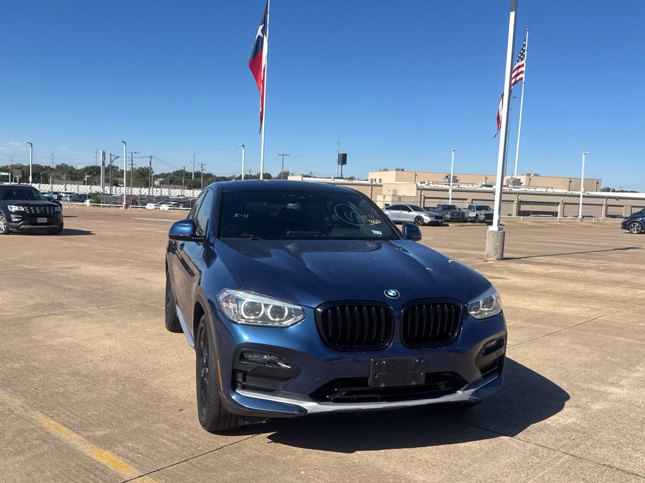 Used 2021 BMW X4 xDrive30i AWD/4WD image 4