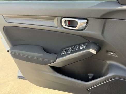 Used 2025 Honda Civic Sport image 26