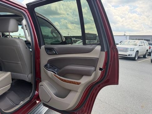 Used 2018 Chevrolet Tahoe Premier AWD/4WD image 37