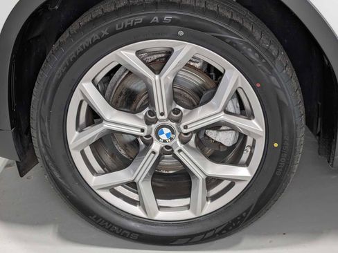 Used 2022 BMW X4 xDrive30i w/ Premium Package 2 image 3