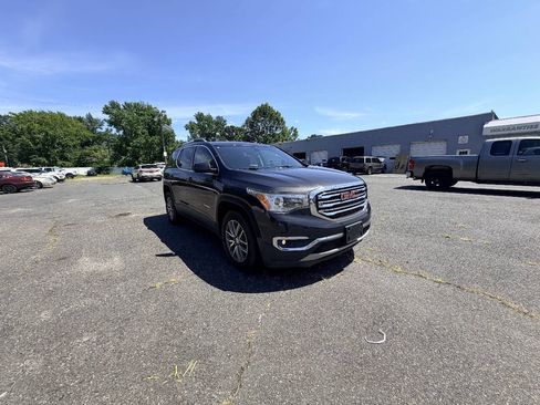 Used 2017 GMC Acadia SLE FWD image 23
