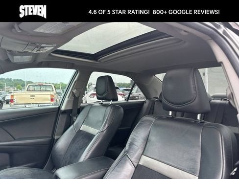 Used 2012 Toyota Camry SE w/ Leather Pkg FWD image 11