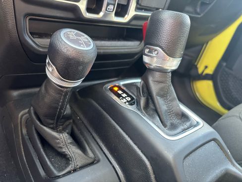 Used 2023 Jeep Wrangler Unlimited w/ 8.4" Radio Group image 26