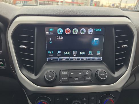 Used 2018 GMC Acadia SLT image 18