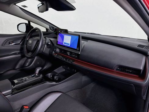 Used 2023 Toyota Prius Prime Premium FWD image 31
