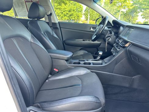 Used 2018 Kia Optima S w/ Panoramic Sunroof Package FWD image 31