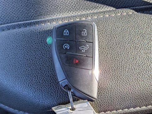 Used 2024 GMC Sierra 1500 SLT w/ SLT Convenience Package image 28