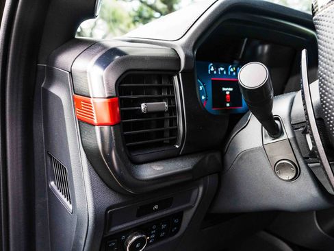 Used 2025 Ford F150 Raptor AWD/4WD image 39