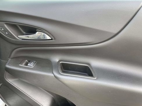 Certified 2023 Chevrolet Equinox LT FWD image 8
