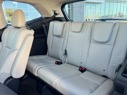 New 2025 Subaru Ascent Limited w/ Popular Package #2 image 9