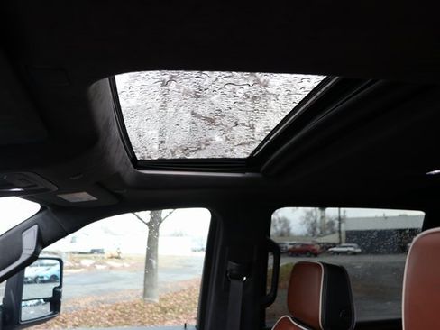 Used 2024 GMC Sierra 3500 Denali Ultimate image 17