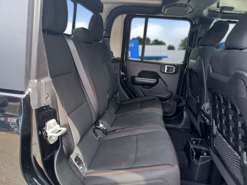 Used 2020 Jeep Gladiator Rubicon AWD/4WD image 17
