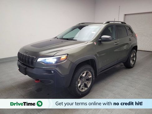Used 2019 Jeep Cherokee Trailhawk AWD/4WD image 1