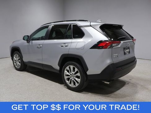 Used 2021 Toyota RAV4 XLE Premium AWD/4WD image 4