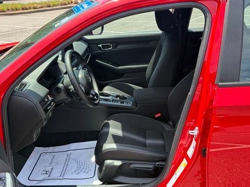 Used 2025 Honda Civic Sport image 14