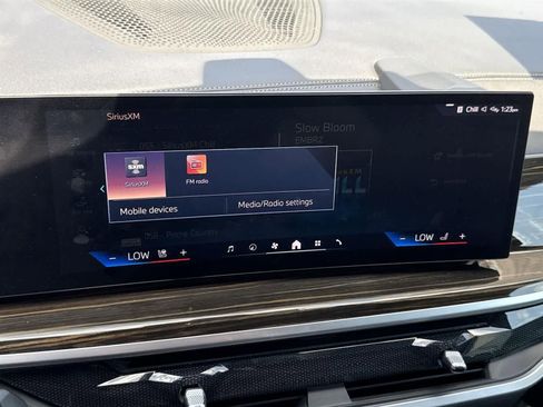 Used 2024 BMW X5 xDrive50e image 17