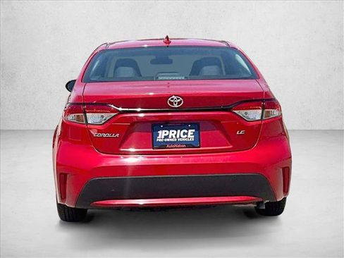 Used 2021 Toyota Corolla LE FWD image 4