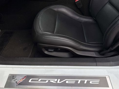 Used 2019 Chevrolet Corvette Stingray Coupe w/ Z51 1LT image 16