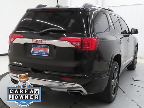 Used 2018 GMC Acadia Denali w/ Technology Package FWD image 3