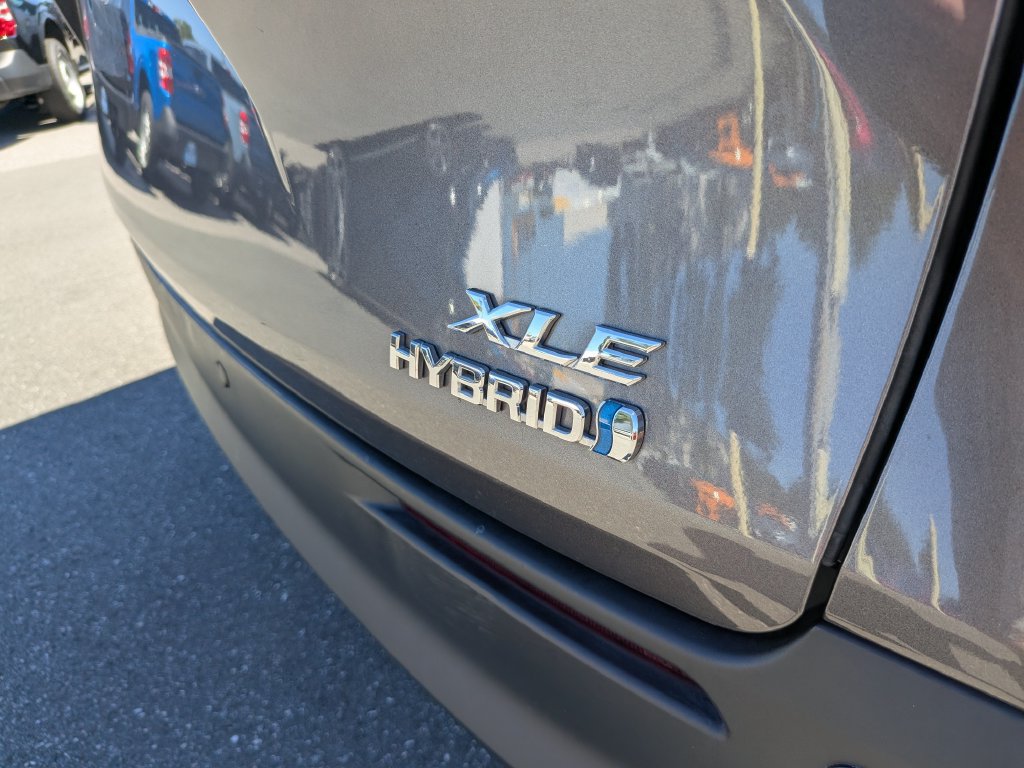 Used 2022 Toyota Sienna XLE FWD image 8