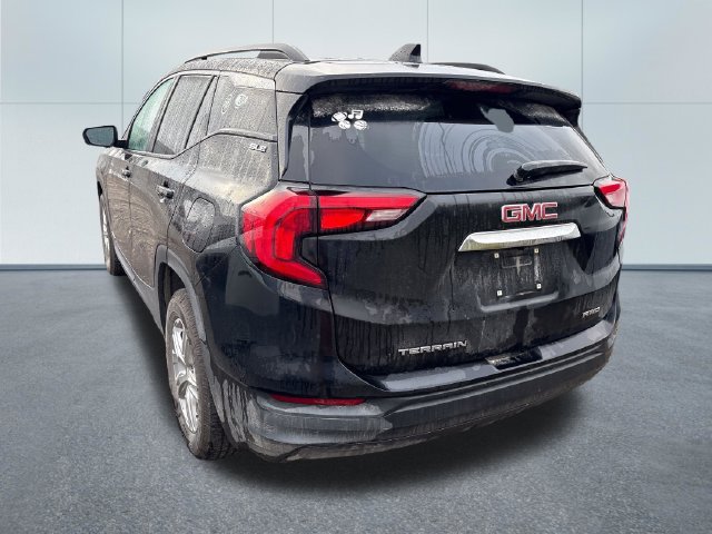 Used 2021 GMC Terrain SLE w/ Driver Convenience Package AWD/4WD image 2