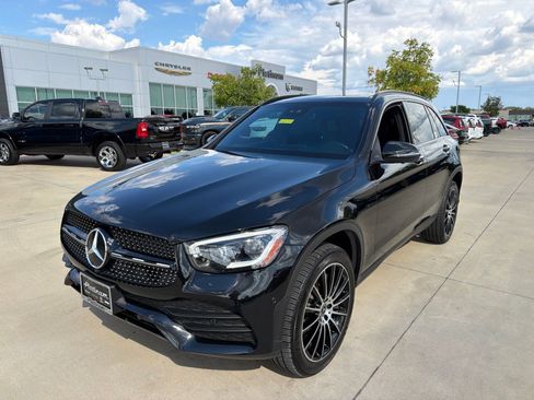Used 2022 Mercedes-Benz GLC 300 image 9