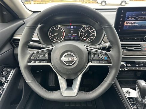 New 2025 Nissan Altima 2.5 SL image 17