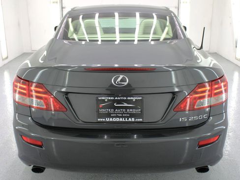 Used 2011 Lexus IS 250C image 30