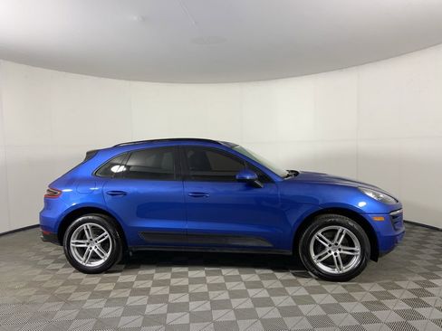 Used 2018 Porsche Macan Sport Edition image 2