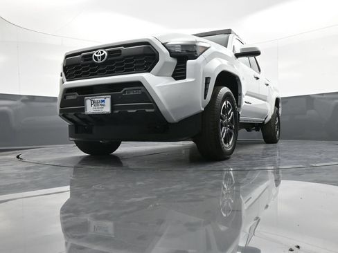 New 2024 Toyota Tacoma TRD Sport w/ TRD Sport Upgrade Package AWD/4WD image 23