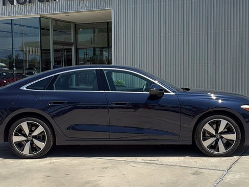 Used 2025 Audi A5 2.0T Premium w/ Convenience Package AWD/4WD image 8