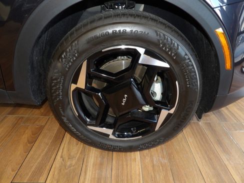 Used 2026 Kia Sportage EX image 4