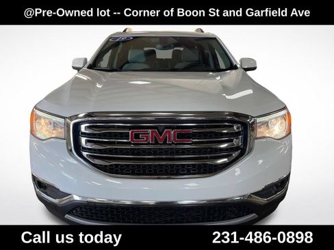 Used 2019 GMC Acadia SLT AWD/4WD image 8