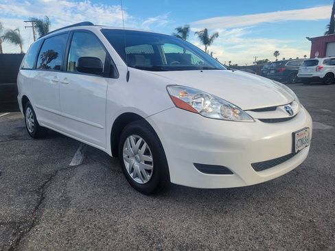Used 2008 Toyota Sienna LE FWD image 7