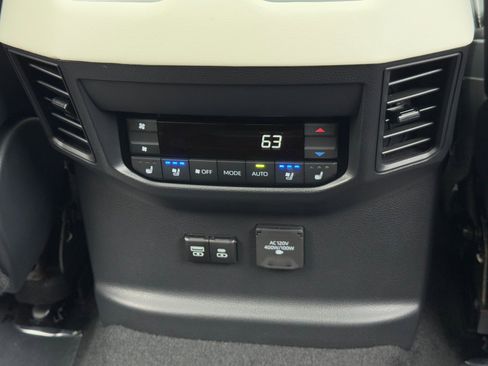 Used 2024 Toyota Sequoia Capstone image 39