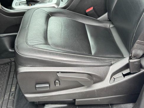 Used 2022 Chevrolet Colorado ZR2 AWD/4WD image 24