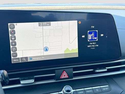 Used 2024 Hyundai Elantra SEL image 13